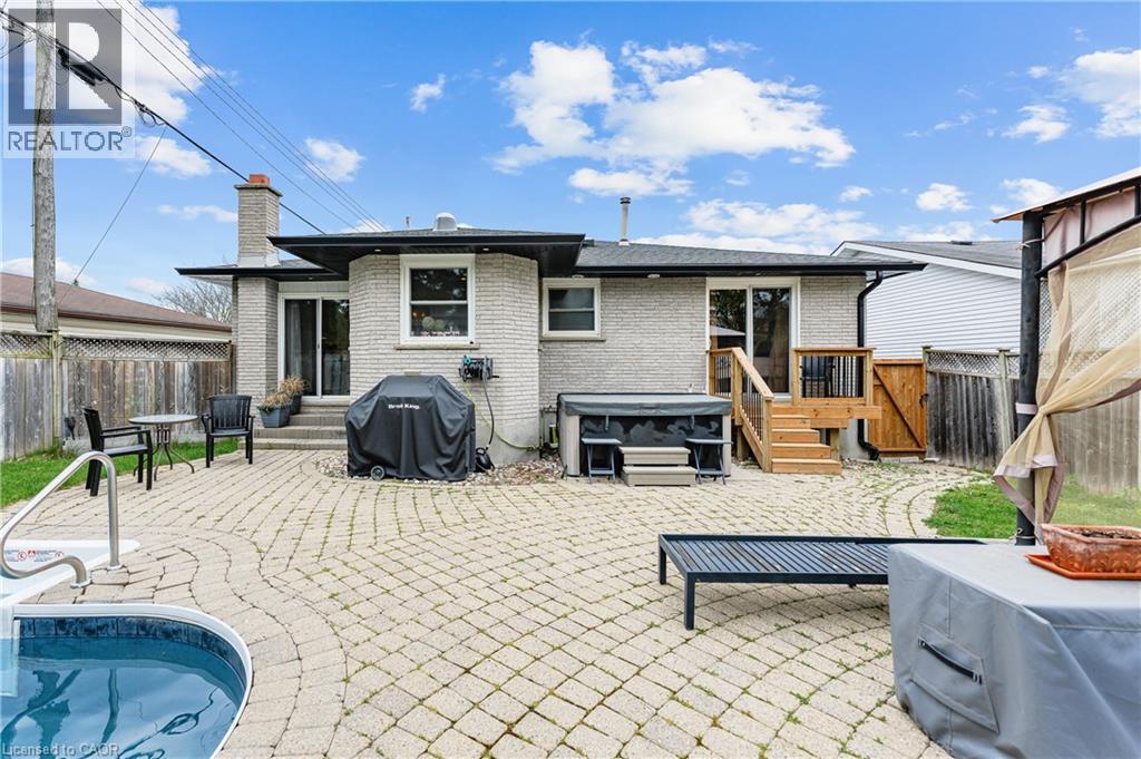 8 ESTHER Avenue thumbnail 40
