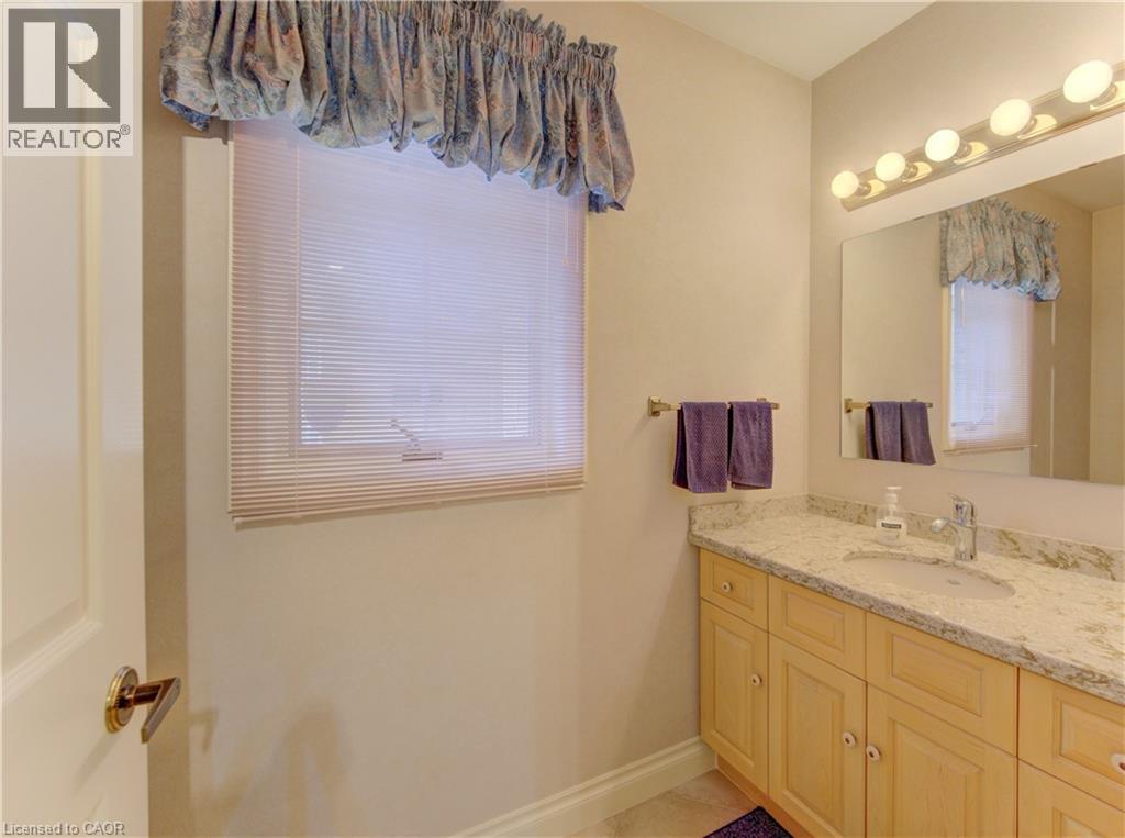 298 ROXTON Drive thumbnail 14