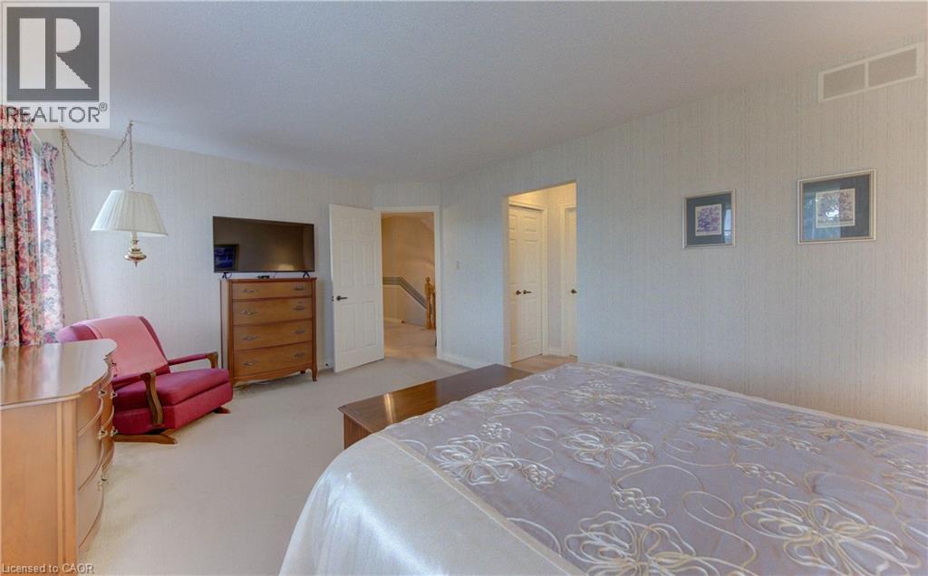 298 ROXTON Drive thumbnail 17