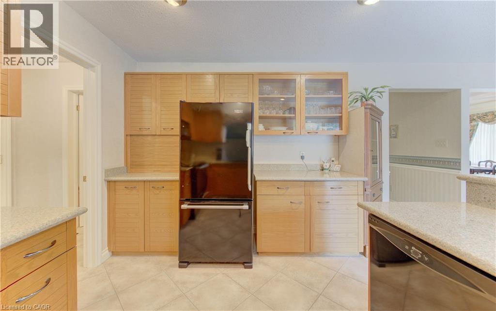 298 ROXTON Drive thumbnail 8
