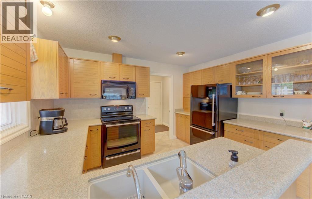 298 ROXTON Drive thumbnail 9