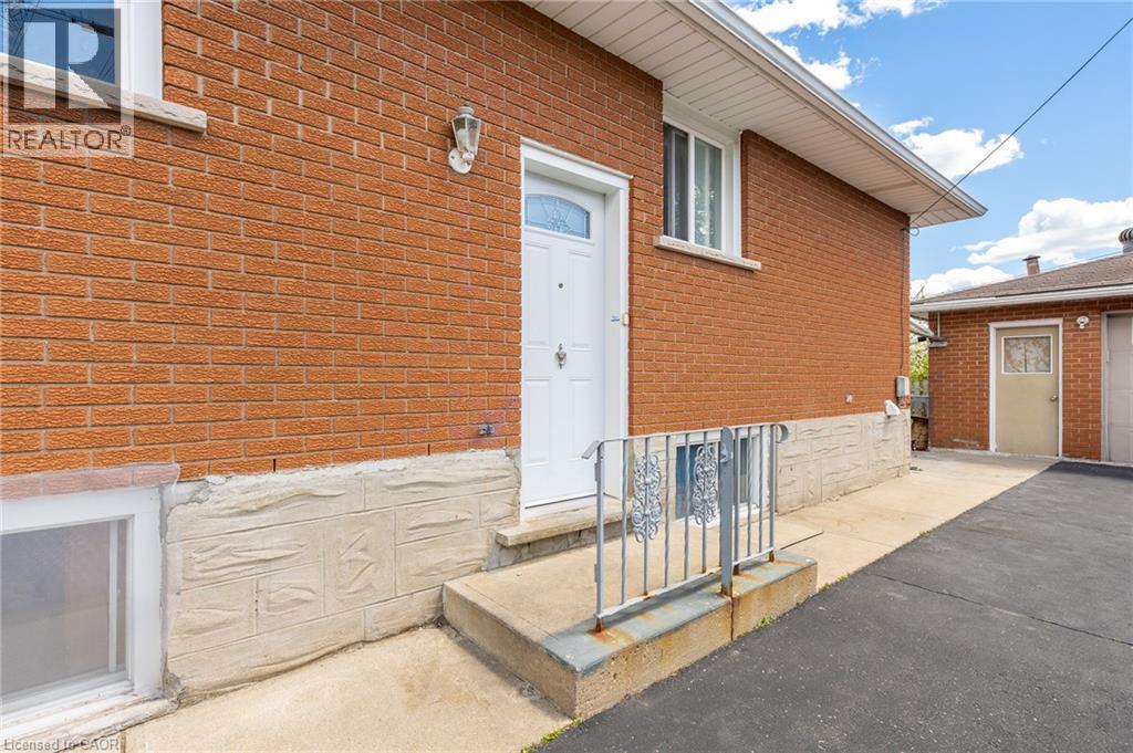 211 BALLANTYNE Avenue thumbnail 5