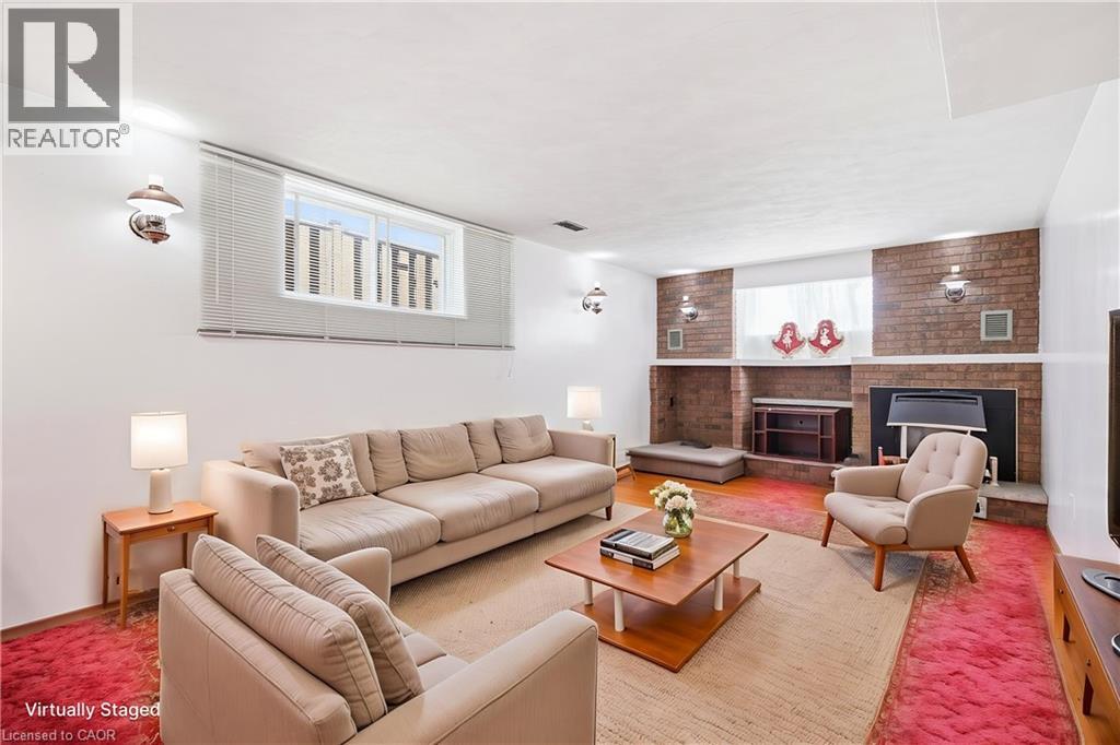 211 BALLANTYNE Avenue thumbnail 23