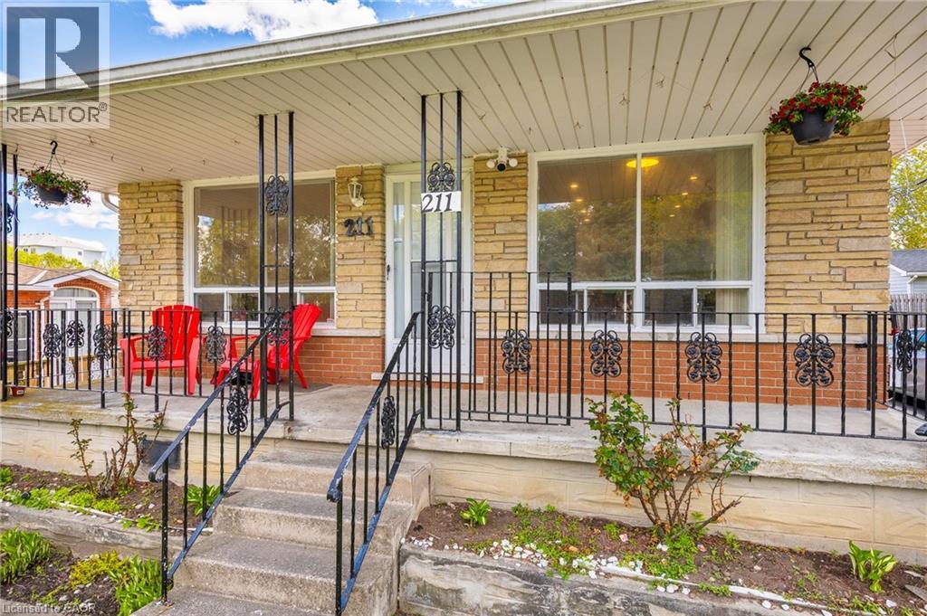211 BALLANTYNE Avenue thumbnail 4