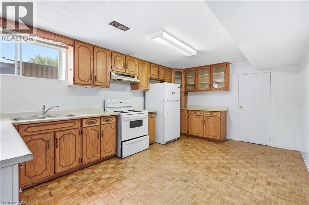 211 BALLANTYNE Avenue thumbnail 21