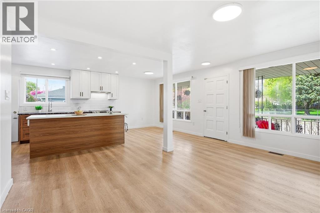 211 BALLANTYNE Avenue thumbnail 16