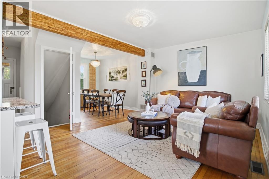 14 LORNE Crescent thumbnail 14