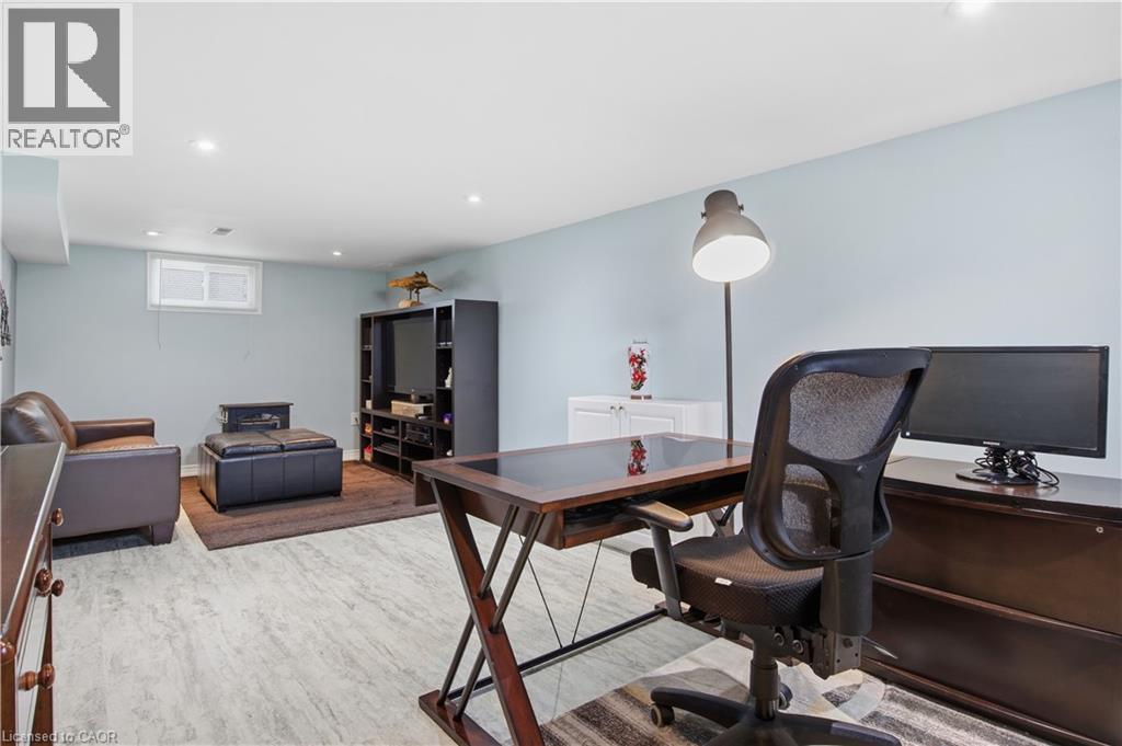 14 LORNE Crescent thumbnail 28