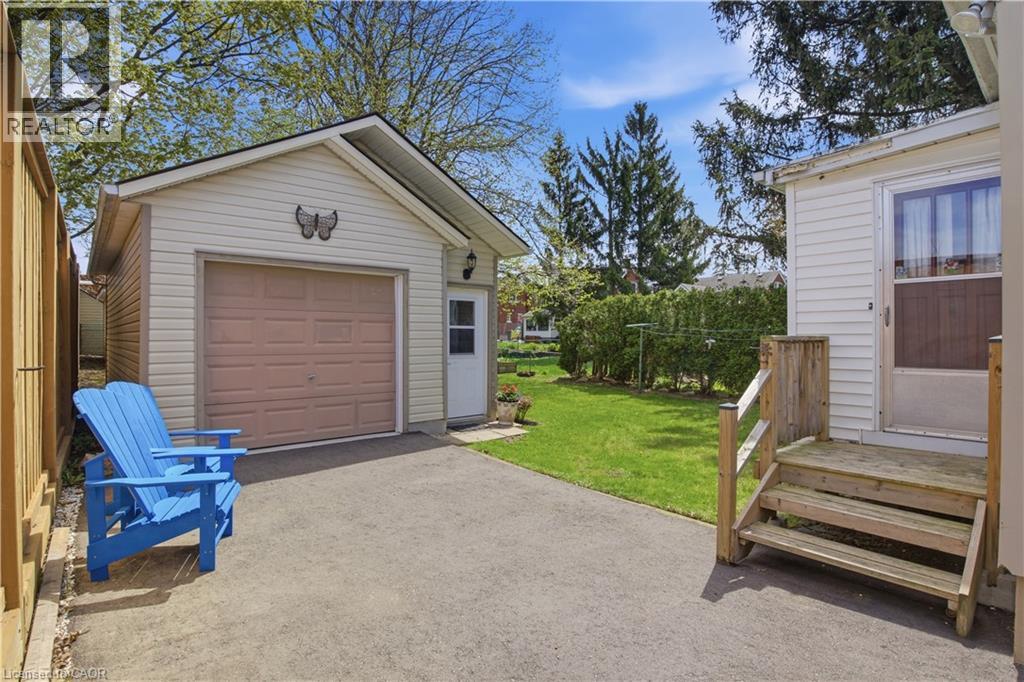 14 LORNE Crescent thumbnail 30