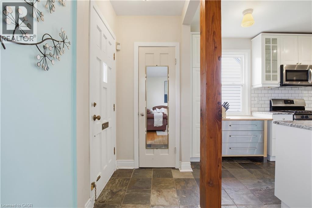 14 LORNE Crescent thumbnail 6