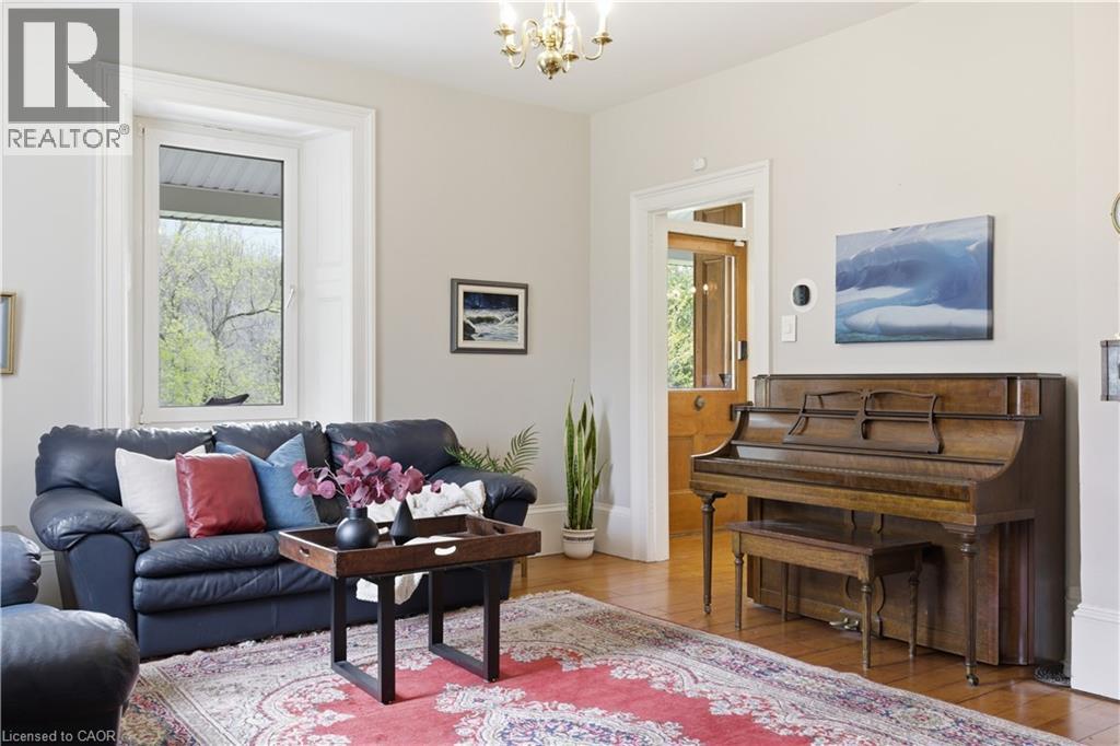 1462 BEKE Road thumbnail 13