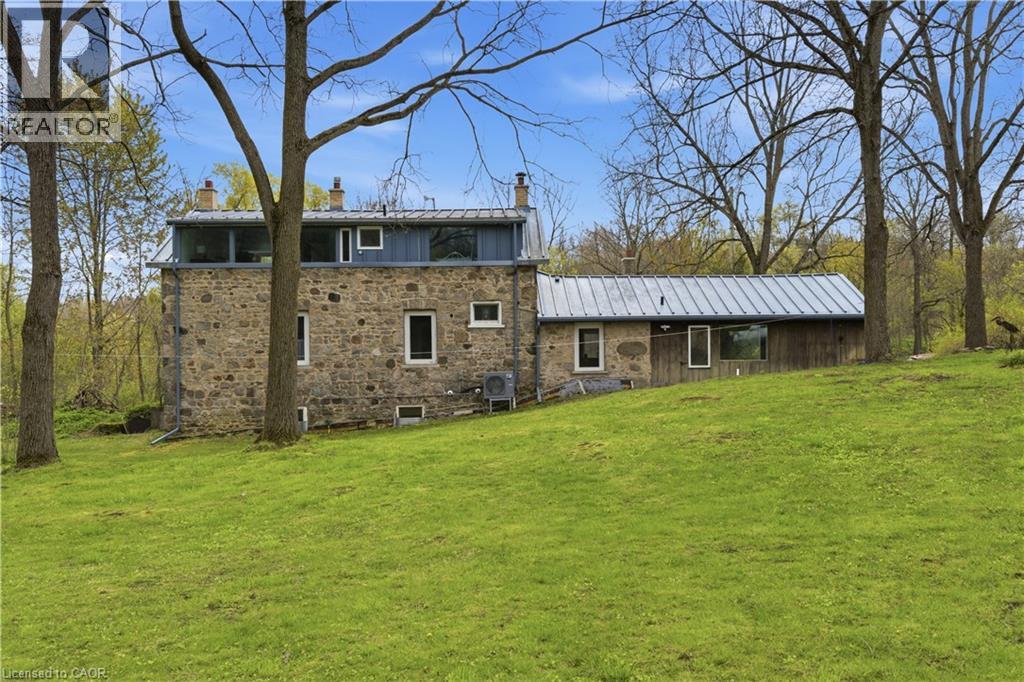 1462 BEKE Road thumbnail 37