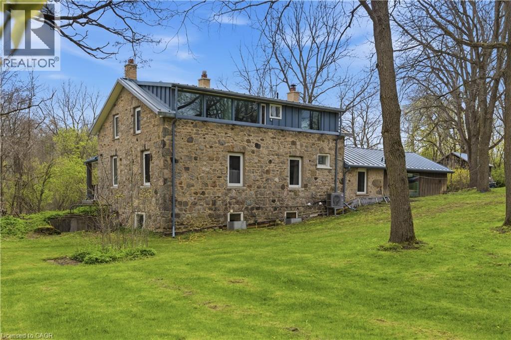 1462 BEKE Road thumbnail 38