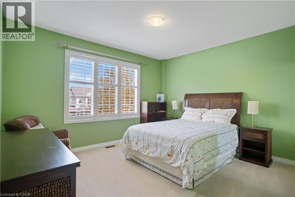 27 GLAZEBROOK Crescent thumbnail 35