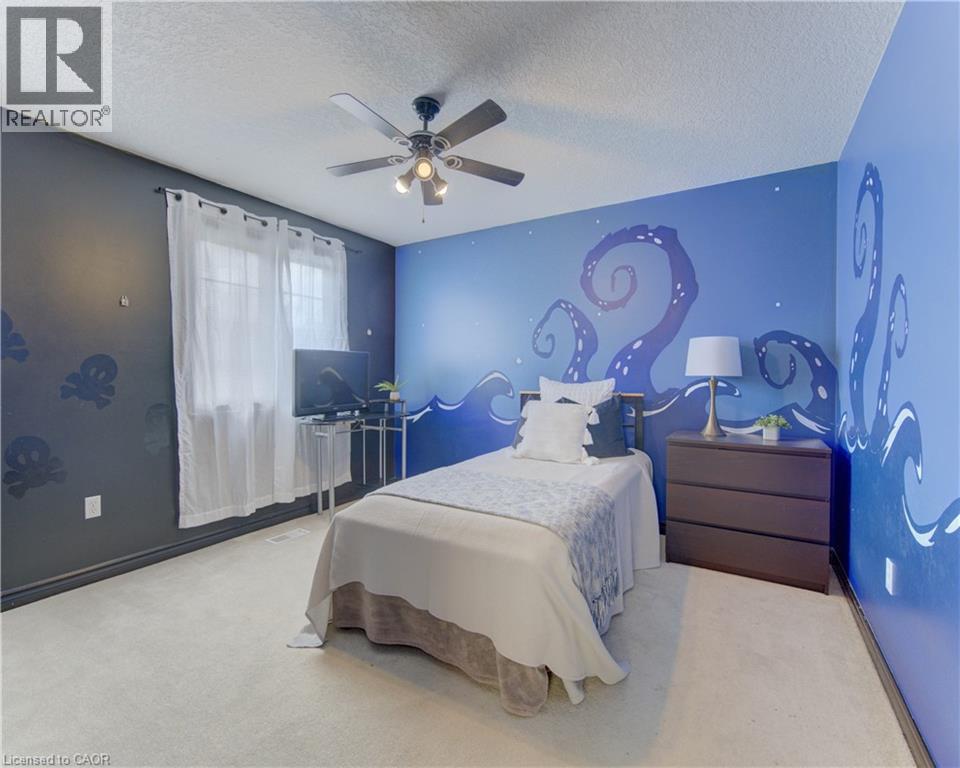 425 SAUVE Crescent thumbnail 30