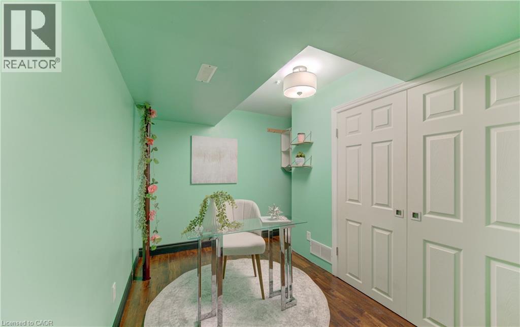 425 SAUVE Crescent thumbnail 38