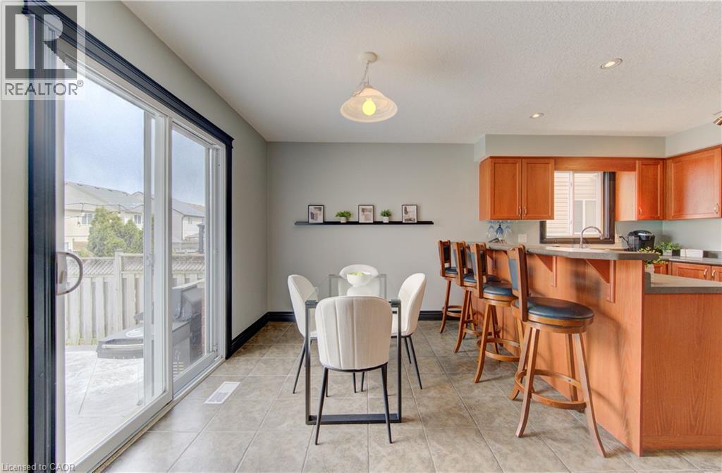 425 SAUVE Crescent thumbnail 21