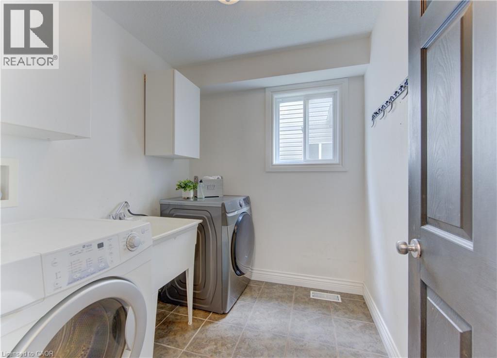 425 SAUVE Crescent thumbnail 23