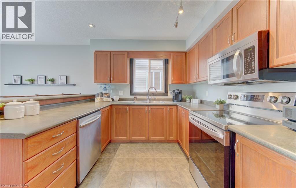 425 SAUVE Crescent thumbnail 19