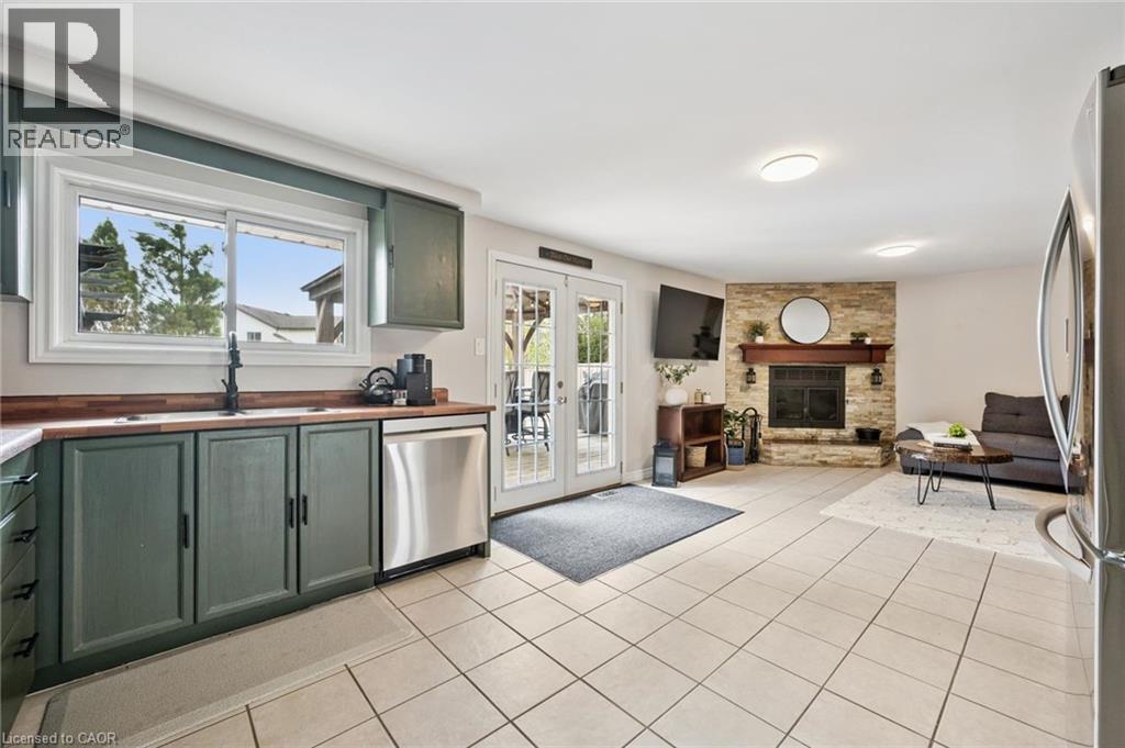 625 PINE ISLAND Crescent thumbnail 8