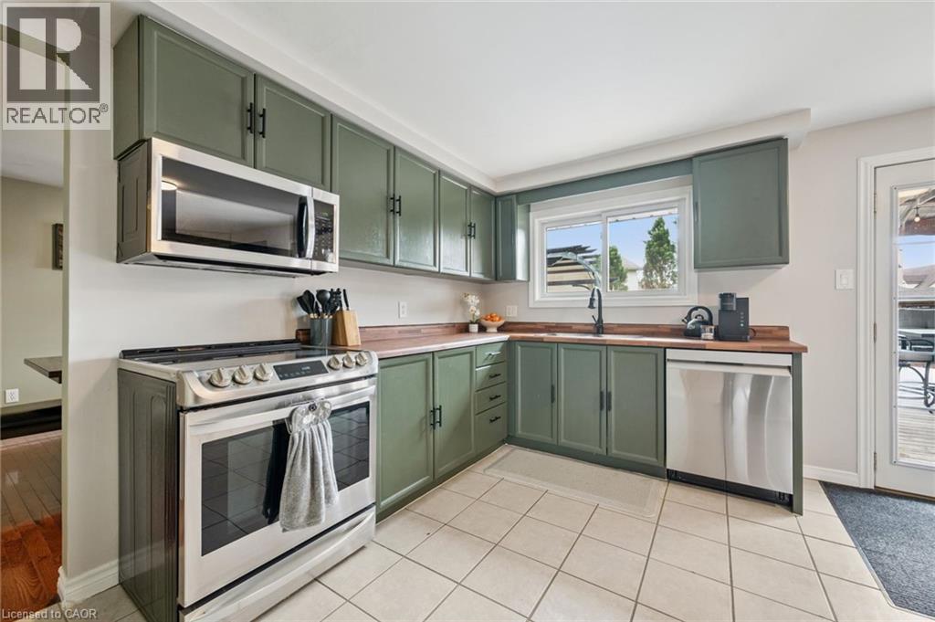 625 PINE ISLAND Crescent thumbnail 11
