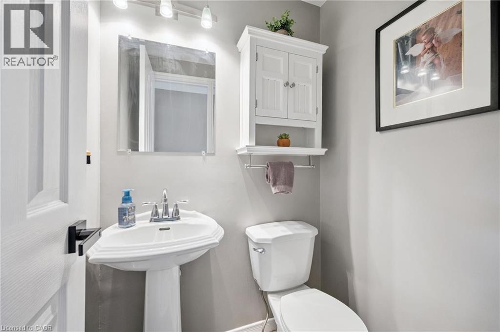 625 PINE ISLAND Crescent thumbnail 27