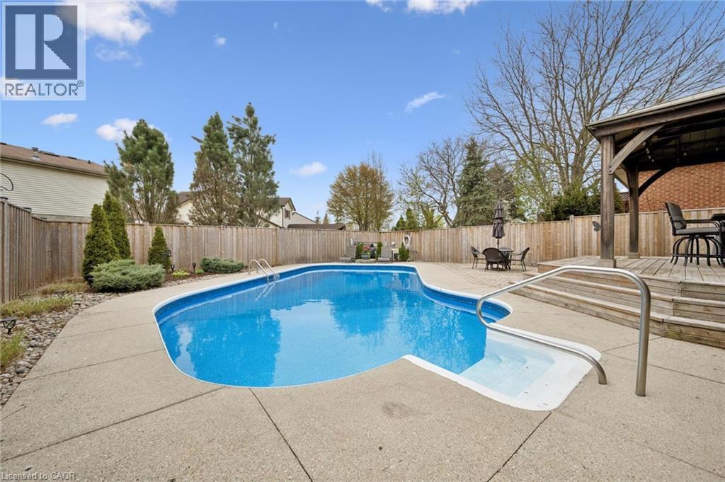 625 PINE ISLAND Crescent thumbnail 4