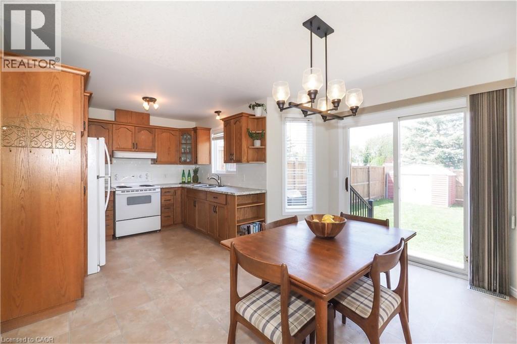 28 BRISTOW CREEK Drive thumbnail 13