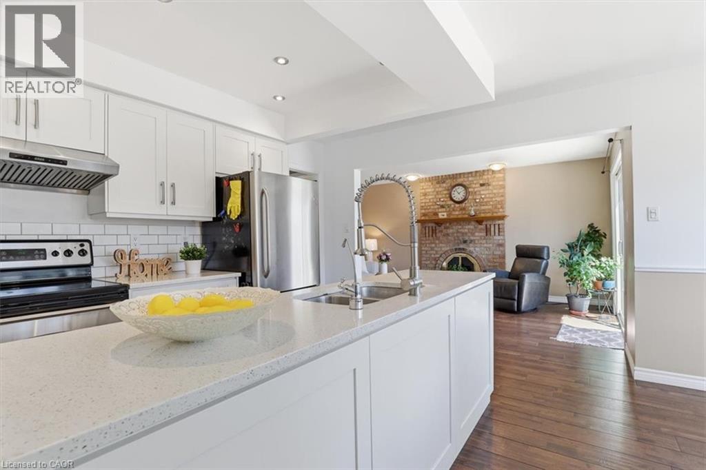 113 GLENECHO Court thumbnail 14