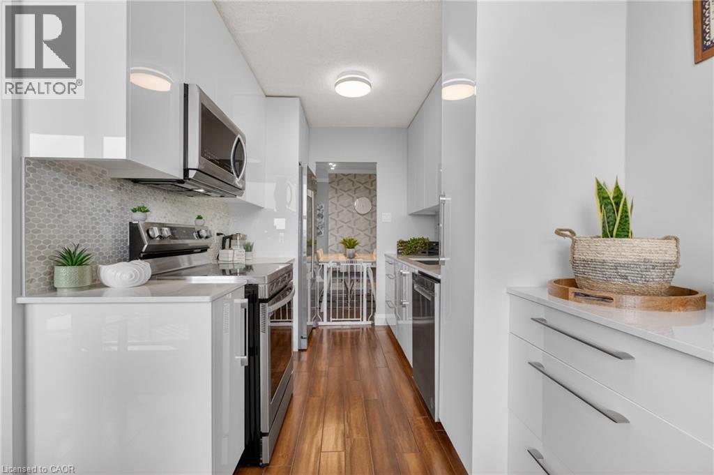 81 CHURCH Street Unit# 1408 thumbnail 18
