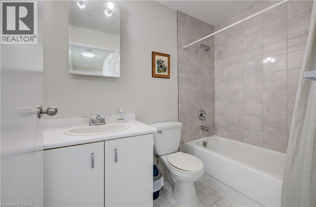 30 BLUE SPRINGS Drive Unit# 610 thumbnail 25