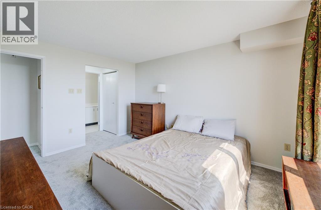 30 BLUE SPRINGS Drive Unit# 610 thumbnail 28