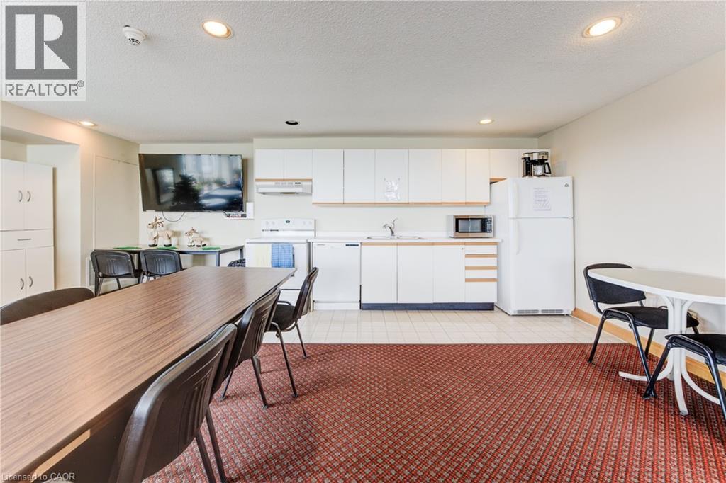 30 BLUE SPRINGS Drive Unit# 610 thumbnail 43