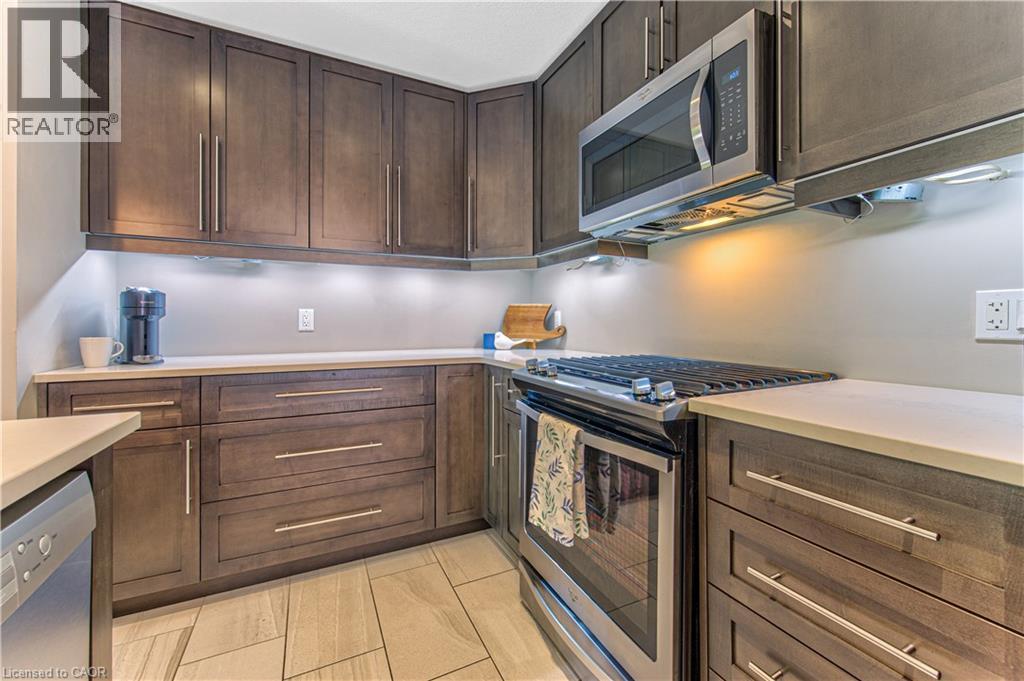 132 TEMPLEWOOD Drive thumbnail 16