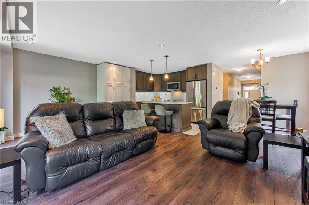 132 TEMPLEWOOD Drive thumbnail 17