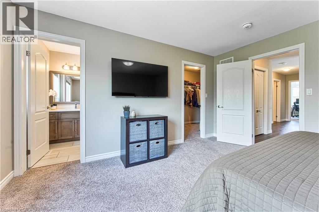 132 TEMPLEWOOD Drive thumbnail 27