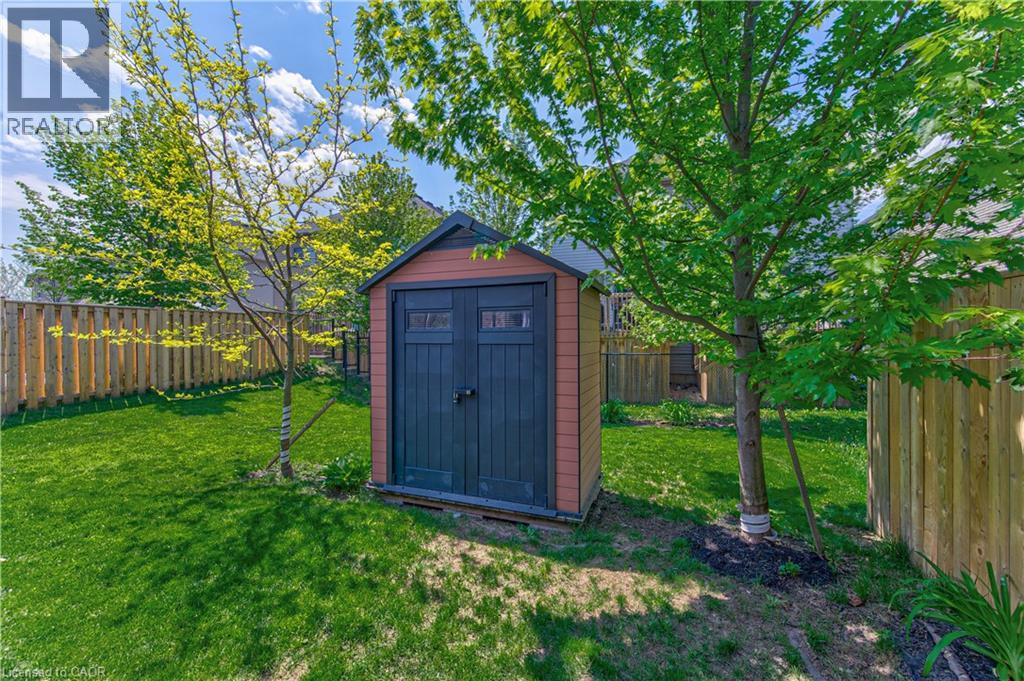 132 TEMPLEWOOD Drive thumbnail 38