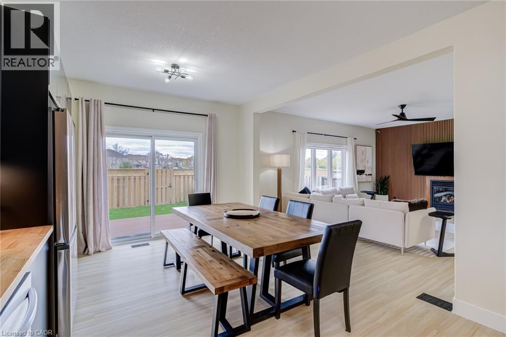 210 HAWKSWOOD Drive thumbnail 18