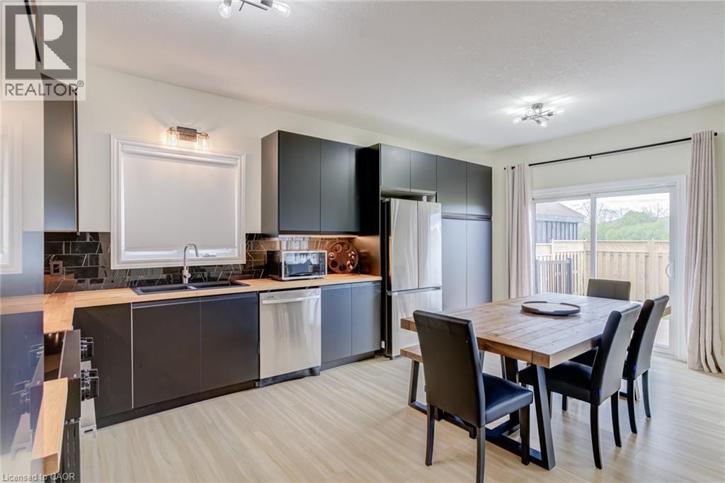 210 HAWKSWOOD Drive thumbnail 19