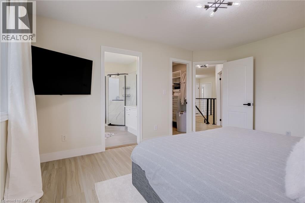 210 HAWKSWOOD Drive thumbnail 31
