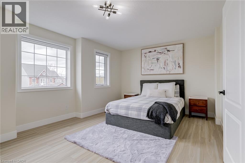 210 HAWKSWOOD Drive thumbnail 38