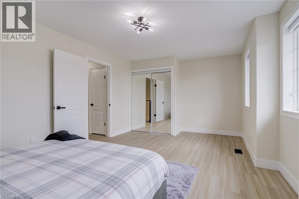 210 HAWKSWOOD Drive thumbnail 39