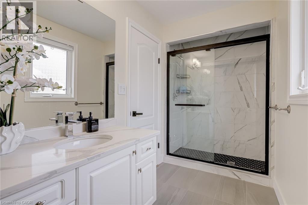 210 HAWKSWOOD Drive thumbnail 41