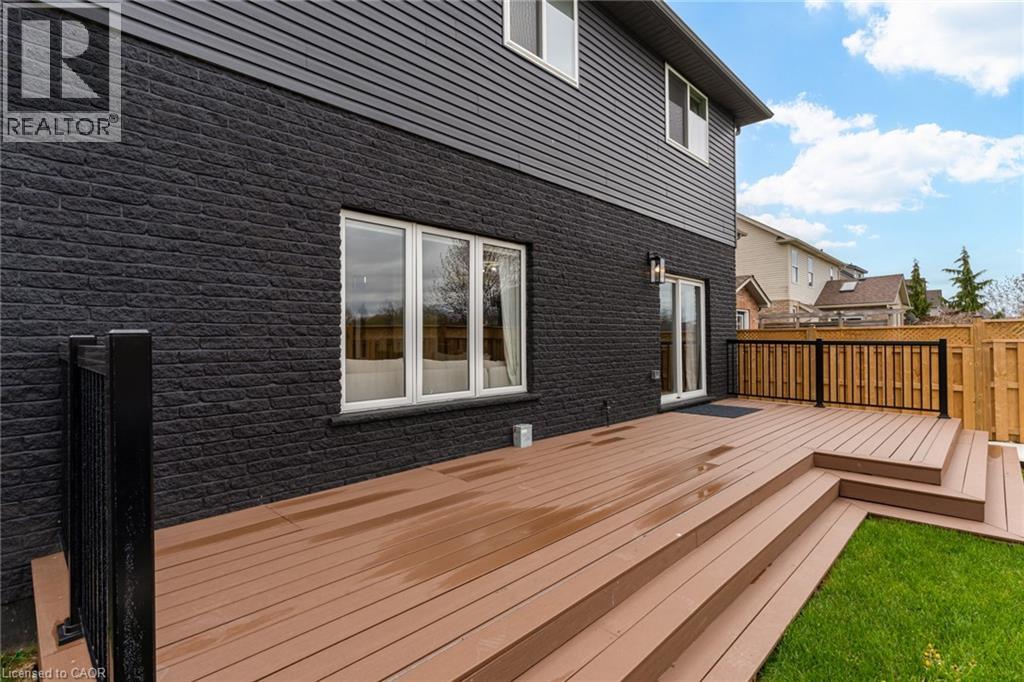 210 HAWKSWOOD Drive thumbnail 46