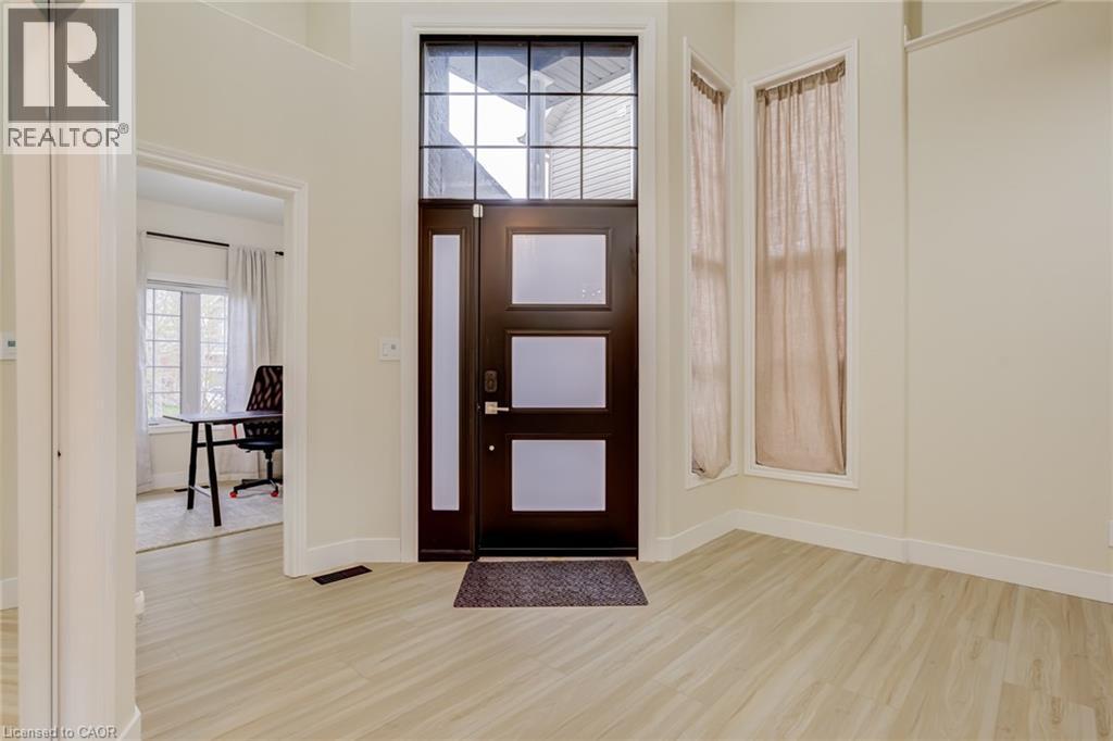 210 HAWKSWOOD Drive thumbnail 9