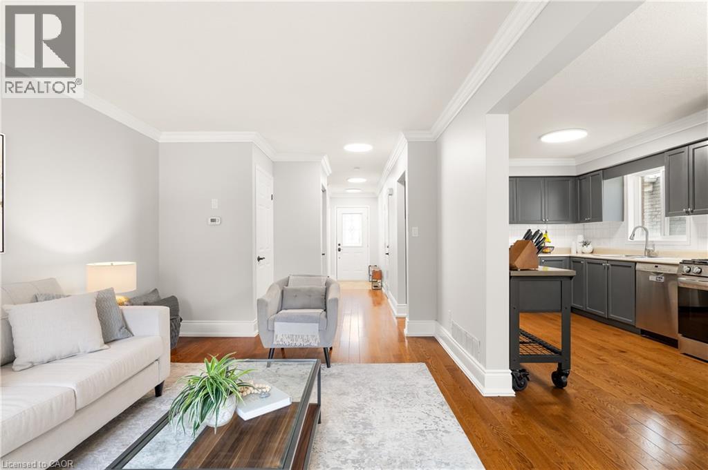635 BONAVISTA Drive thumbnail 12