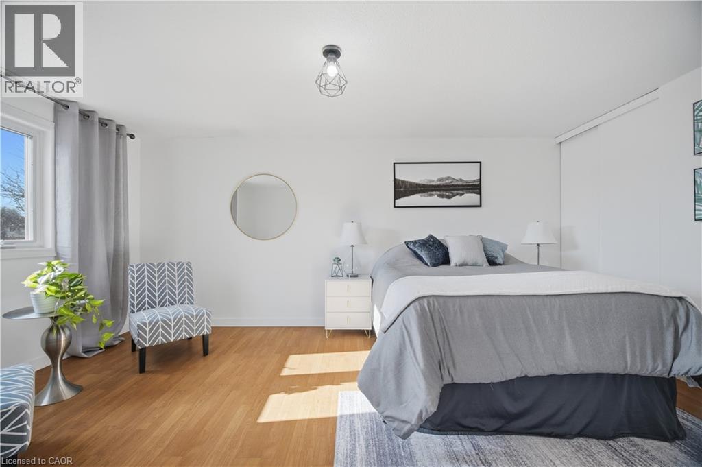 10 RISTAU Crescent thumbnail 16