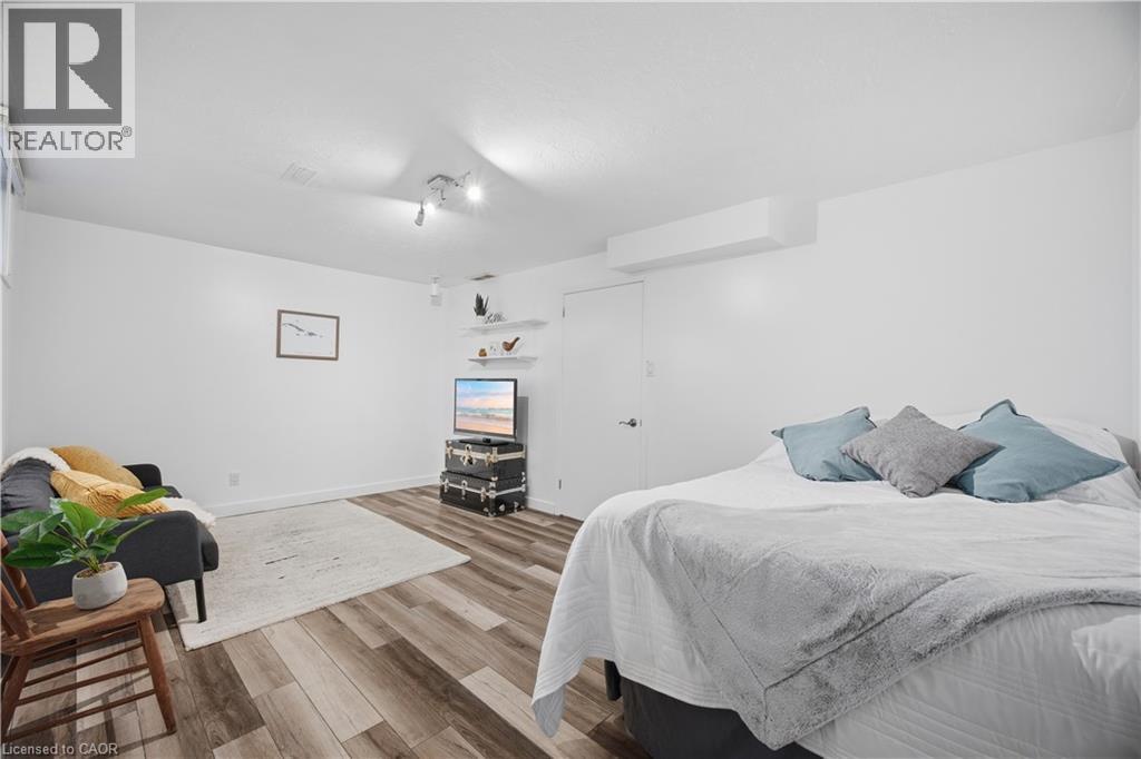 10 RISTAU Crescent thumbnail 26