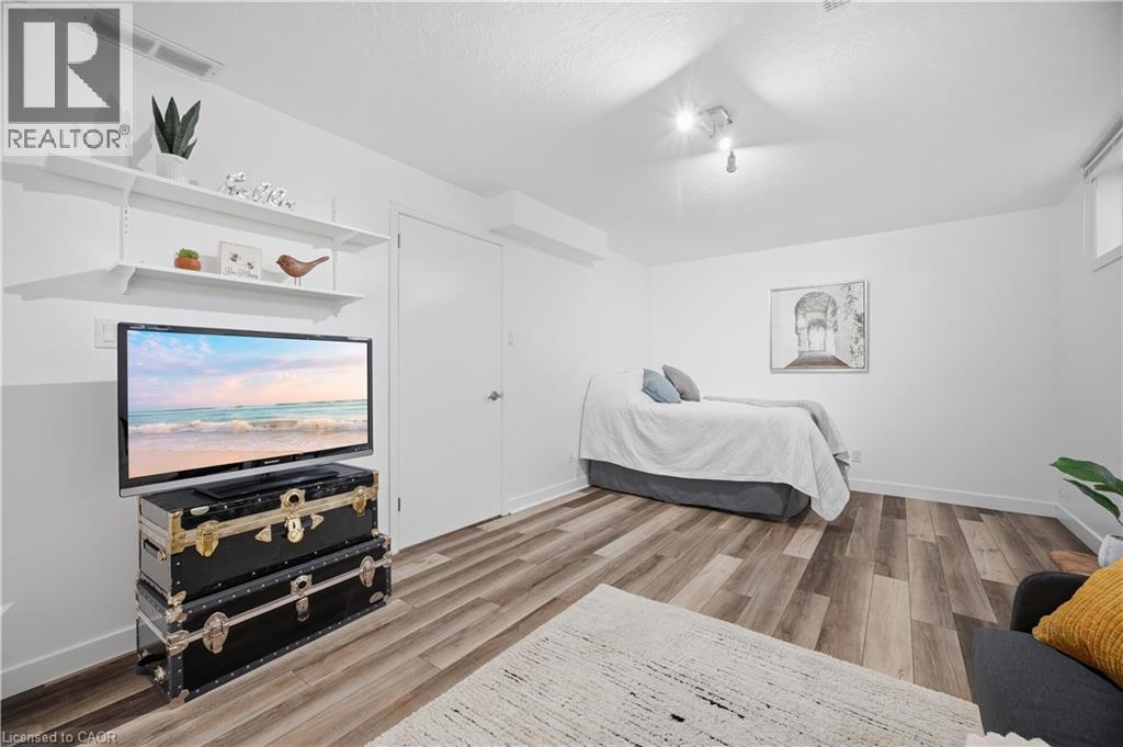 10 RISTAU Crescent thumbnail 27