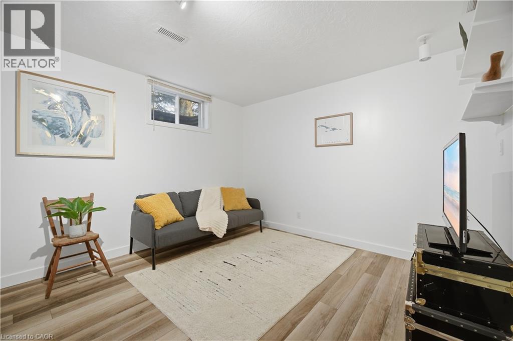 10 RISTAU Crescent thumbnail 28